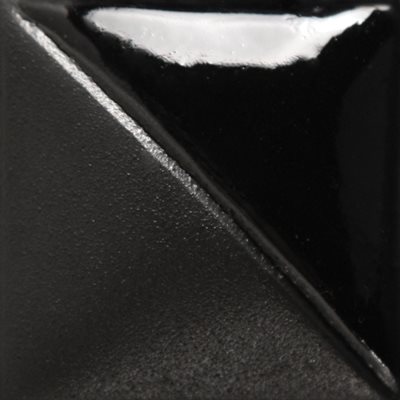 UG050 - Jet Black